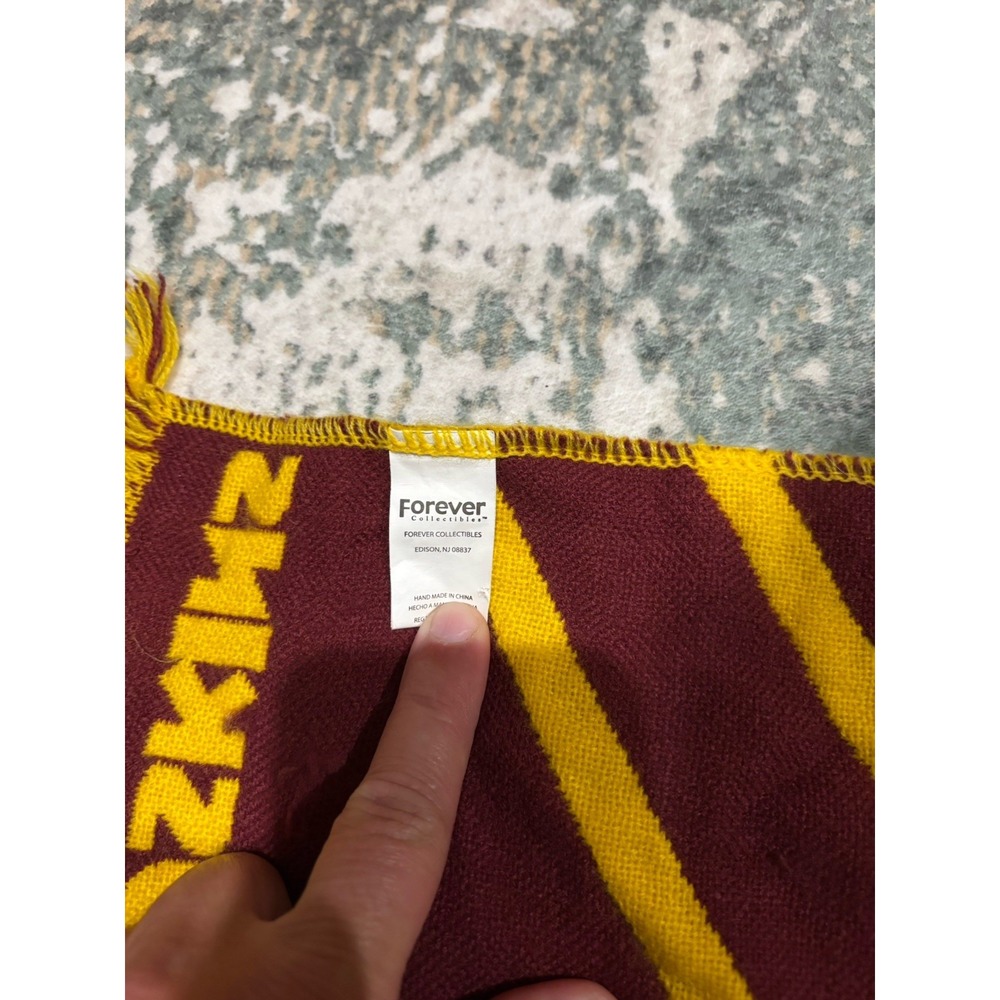 Forever Redskins Scarf - Picture 3 of 3